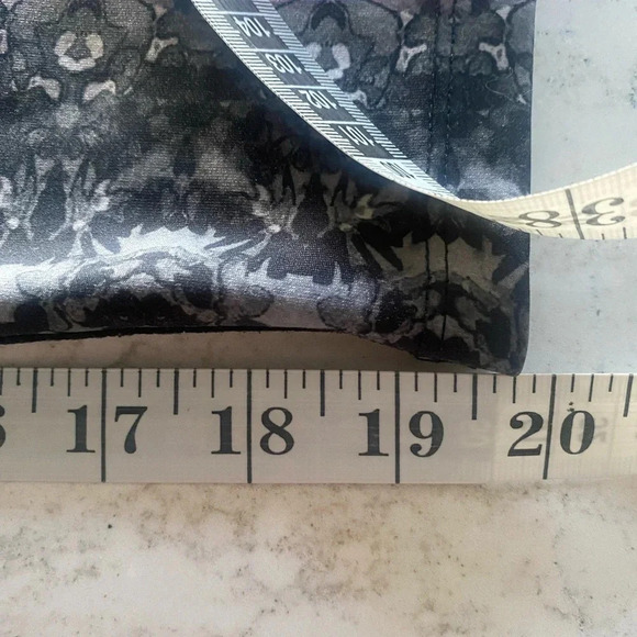 Prana Multicolor Roxanne Capri Leggings: Watercolor Tie-dye Size Small - Picture 5 of 7